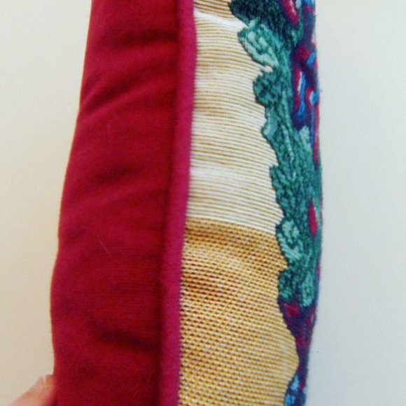 VTG set of 3 Christmas tapestry pillows cat, santa, poinsettia red green - Picture 5 of 9